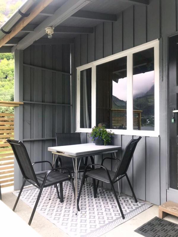 Solhaug Fjordcamping Geiranger Quarto foto